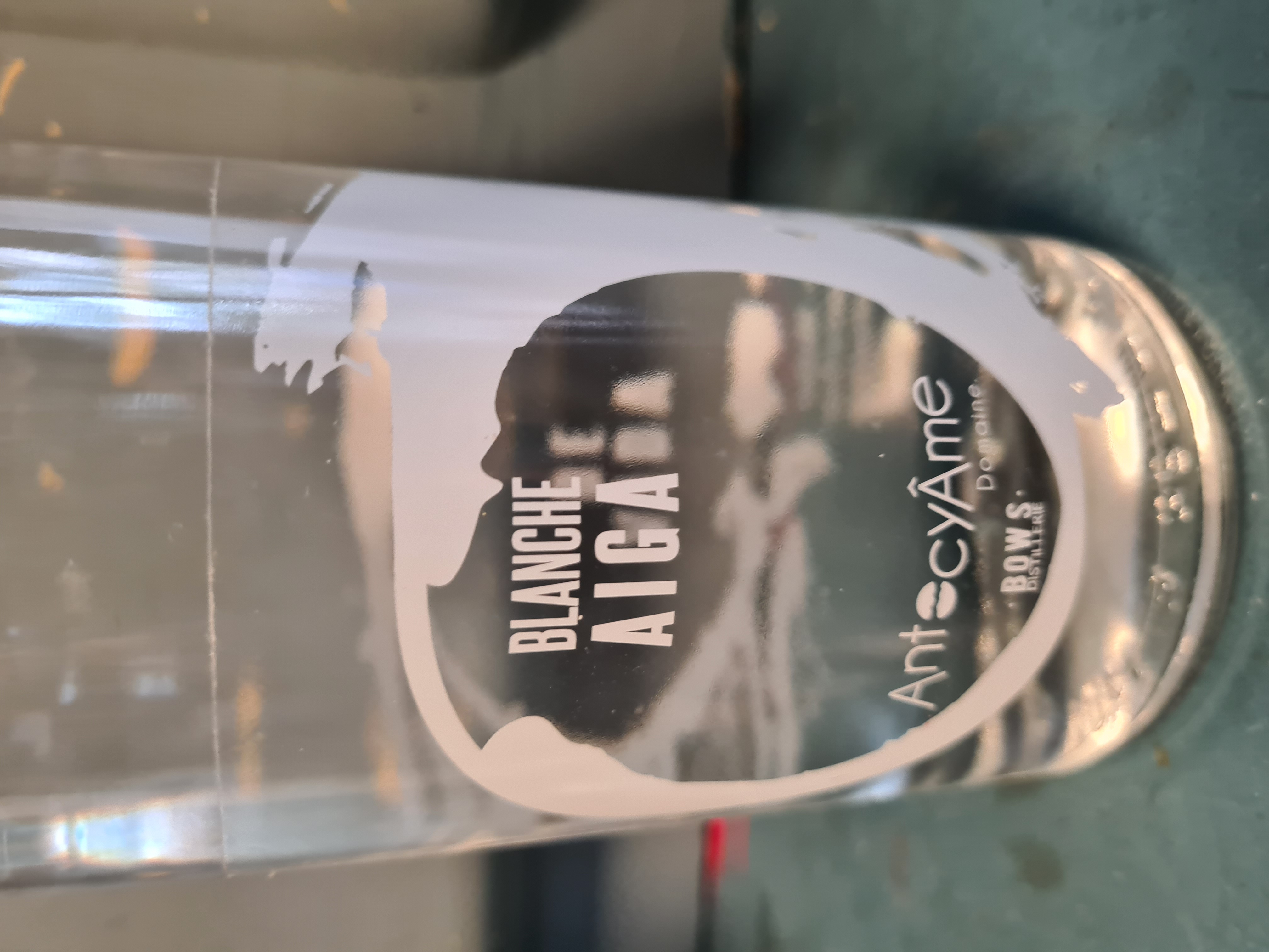 AIGA DE VIE EAU DE VIE